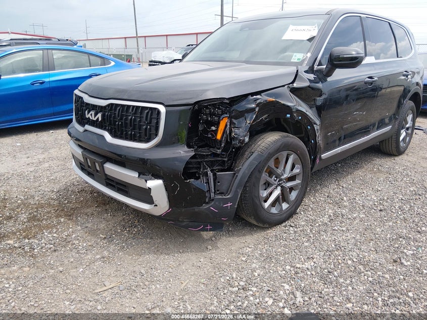 2025 Kia Telluride VIN 5XYP24GC8SG626246 IAAI salvage auction — LEFT FRONT, Wait Title, sold $10,400 on 2026-08-26 (photo 6)