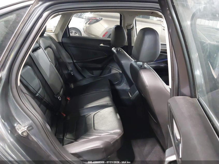 2021 Volkswagen Jetta VIN 3VWG57BU2MM092902 IAAI salvage auction — LEFT SIDE, Salvage Title, sold $5,600 on 2026-09-17 (photo 8)