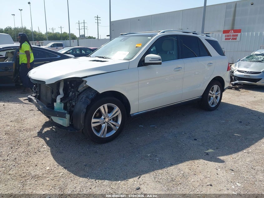 2013 Mercedes-benz M-klasse VIN 4JGDA5JB0DA182158 IAAI salvage auction — FRONT END, Salvage (Florida), sold $6,800 on 2026-08-05 (photo 2)