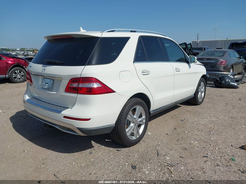 2013 Mercedes-benz M-klasse VIN 4JGDA5JB0DA182158 IAAI salvage auction — FRONT END, Salvage (Florida), sold $6,800 on 2026-08-05 (photo 4)