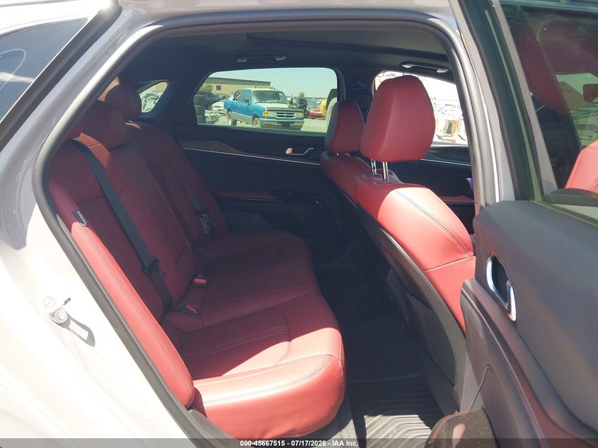 2026 Kia K5 VIN KNAG64J73T5429265 IAAI salvage auction — RIGHT SIDE, Salvage Title, sold $9,175 on 2026-09-10 (photo 8)