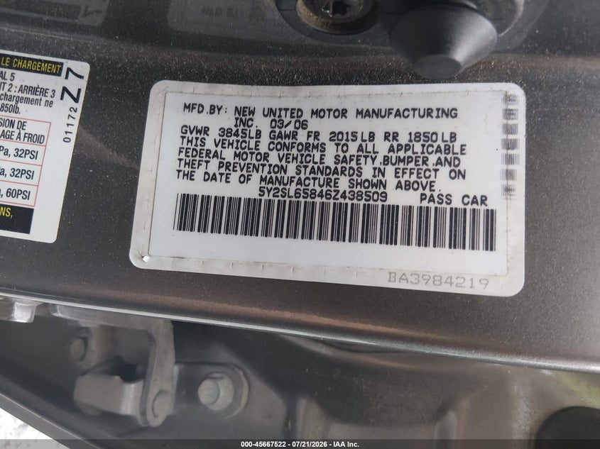 2006 Pontiac Vibe VIN 5Y2SL65846Z438509 IAAI salvage auction — NORMAL WEAR, Clear (South Carolina), sold $825 on 2026-07-28 (photo 9)