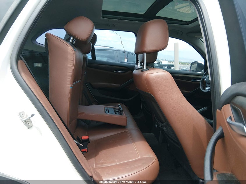 2014 BMW X1 VIN WBAVM1C55EVW46858 IAAI salvage auction — NORMAL WEAR, Regular (Nevada), sold $800 on 2026-07-31 (photo 8)