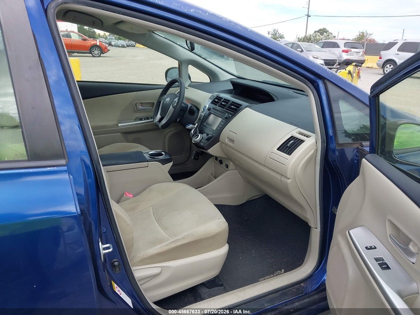 2012 Toyota Prius v VIN JTDZN3EU9C3137124 IAAI salvage auction — NORMAL WEAR, Clear - Dealer Only (California), sold $2,400 on 2026-08-01 (photo 5)
