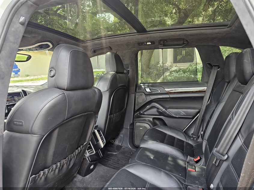 2013 Porsche Cayenne VIN WP1AD2A26DLA73039 IAAI salvage auction — NORMAL WEAR, Salvage (Texas), sold $3,750 on 2026-07-29 (photo 7)