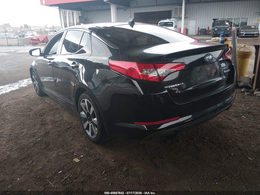 2012 Kia Optima VIN 5XXGR4A60CG001361 IAAI salvage auction — SIDE, Salvage (Arizona), sold $925 on 2026-07-29 (photo 3)