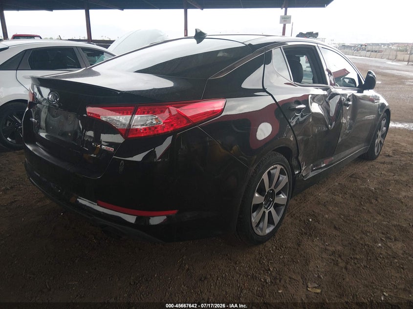 2012 Kia Optima VIN 5XXGR4A60CG001361 IAAI salvage auction — SIDE, Salvage (Arizona), sold $925 on 2026-07-29 (photo 4)