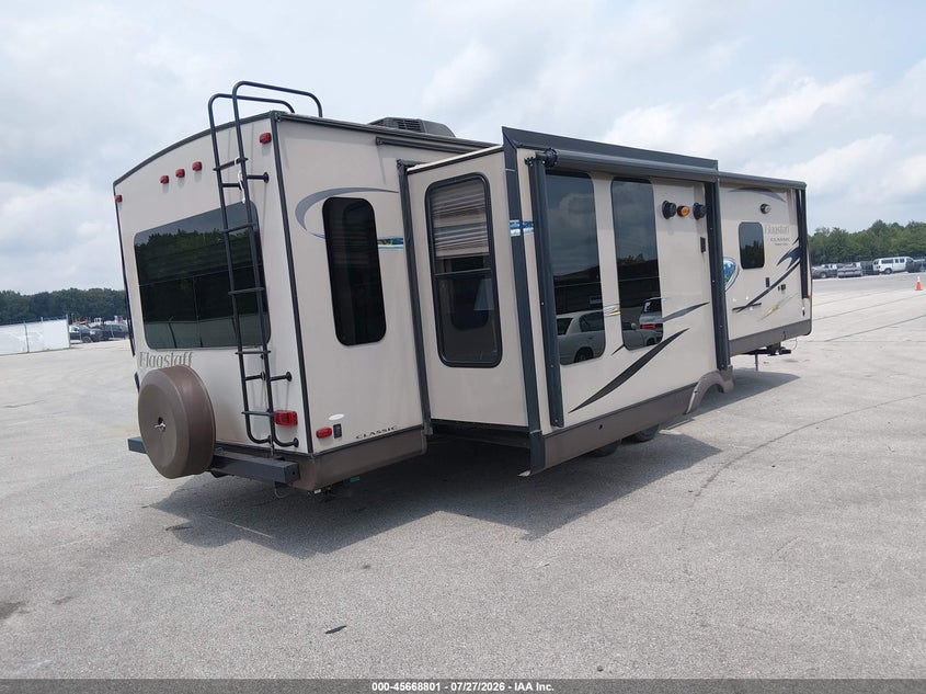 2014 Flagstaff Other VIN 4X4TFLH27E1858855 IAAI salvage auction — SIDE, Salvage (Indiana), sold $4,050 on 2026-08-27 (photo 4)