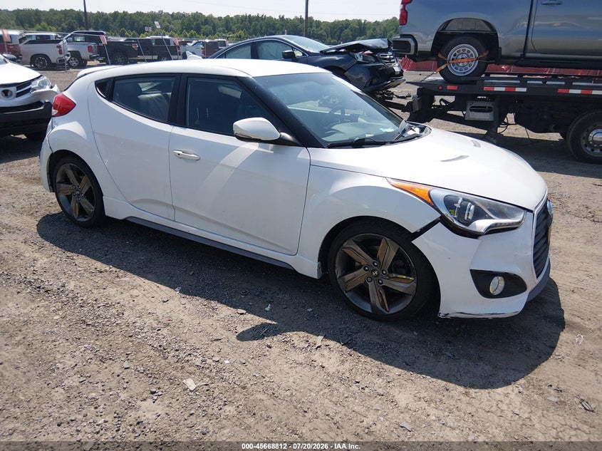 2015 Hyundai Veloster VIN KMHTC6AE6FU223206 IAAI salvage auction — UNKNOWN, Salvage Title, sold $975 on 2026-08-01 (photo 1)