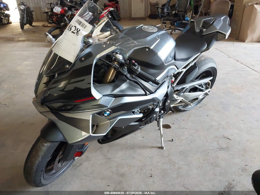 2025 BMW S 1000 VIN WB10P2309S6L52705 IAAI salvage auction — SIDE, Salvage Title, sold $11,600 on 2026-09-02 (photo 2)