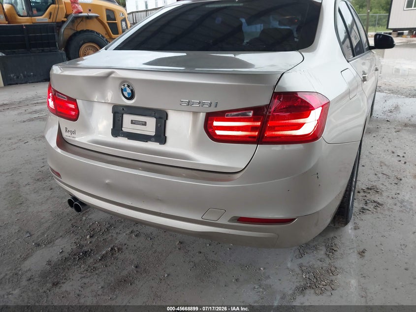 2015 BMW 3er VIN WBA3A5C53FP605089 IAAI salvage auction — NORMAL WEAR, Clear (Florida), sold $475 on 2026-07-28 (photo 6)