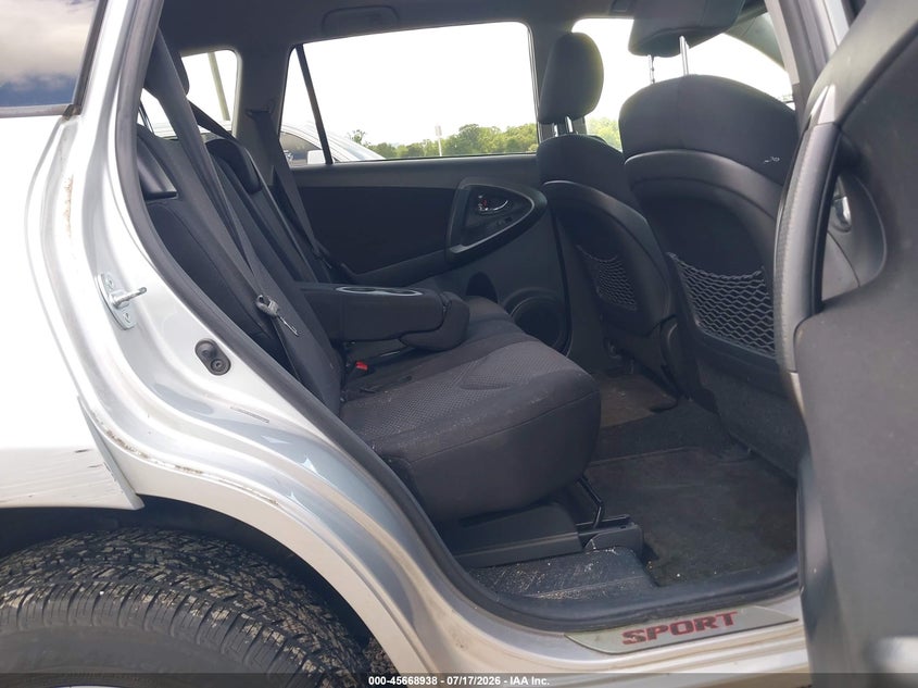 2010 Toyota Rav4 VIN JTMRF4DV1A5028669 IAAI salvage auction — NORMAL WEAR, Clear (North Carolina), sold $550 on 2026-07-24 (photo 8)