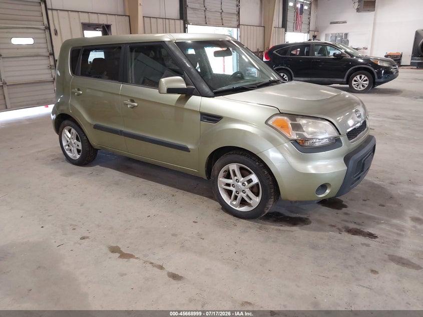 2011 Kia Soul VIN KNDJT2A2XB7233272 IAAI salvage auction — NORMAL WEAR, Clear (North Carolina), sold $500 on 2026-07-30 (photo 1)