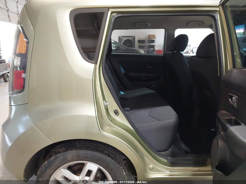 2011 Kia Soul VIN KNDJT2A2XB7233272 IAAI salvage auction — NORMAL WEAR, Clear (North Carolina), sold $500 on 2026-07-30 (photo 8)