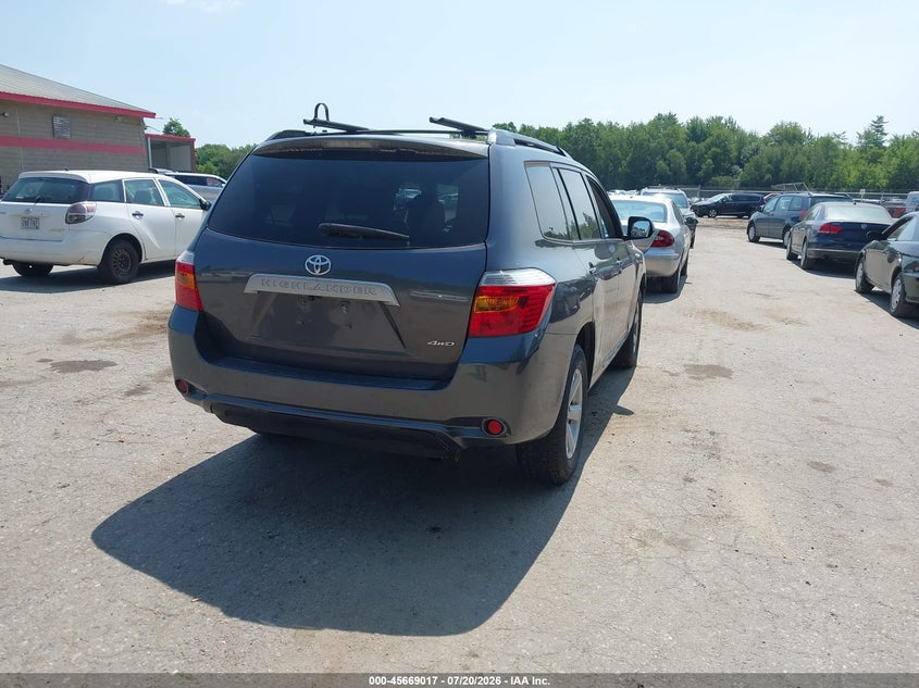 2010 Toyota Highlander VIN 5TDBK3EH1AS003815 IAAI salvage auction — NORMAL WEAR, Original (Maine), sold $2,900 on 2026-08-01 (photo 4)