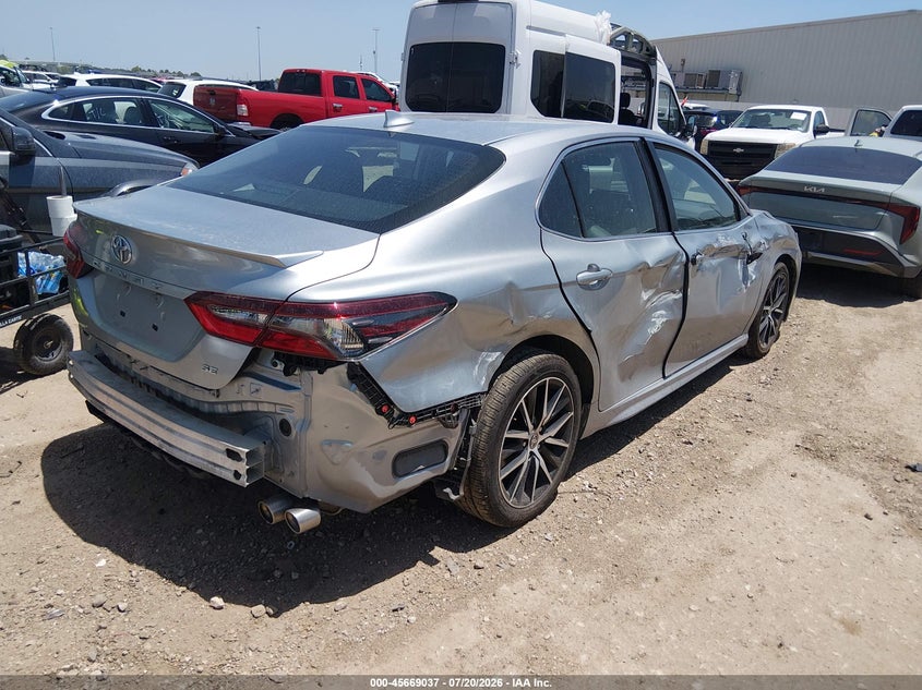 2024 Toyota Camry VIN 4T1G11AK6RU915535 IAAI salvage auction — SIDE, Enterprise Vehicles Clear Only (Texas), sold $13,900 on 2026-07-30 (photo 4)