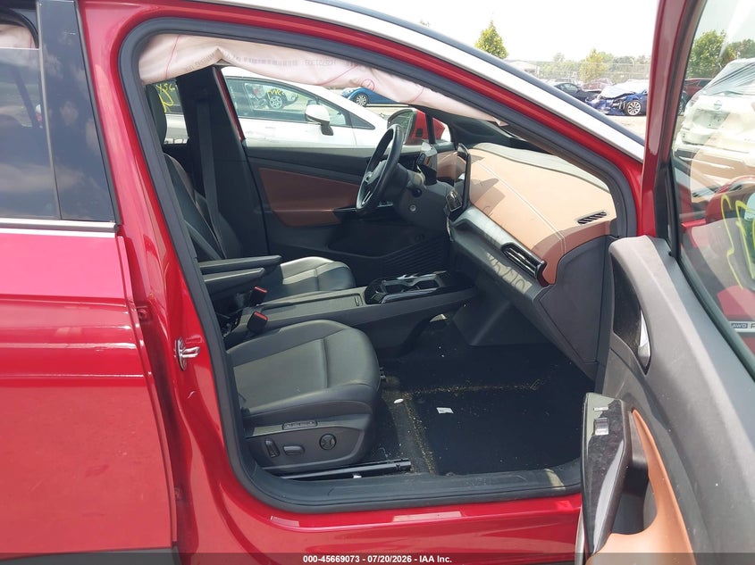 2021 Volkswagen Id.4 VIN WVGUNPE28MP058937 IAAI salvage auction — RIGHT REAR, Salvage (Virginia), sold $9,400 on 2026-08-16 (photo 5)