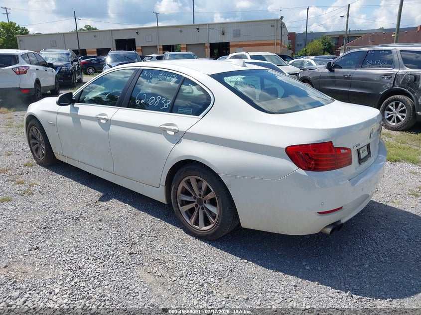 2015 BMW 5er VIN WBA5A7C58FD620838 IAAI salvage auction — NORMAL WEAR, Salvage Title, sold $375 on 2026-07-30 (photo 3)