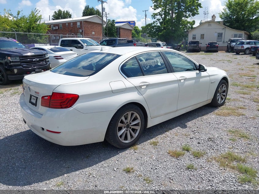 2015 BMW 5er VIN WBA5A7C58FD620838 IAAI salvage auction — NORMAL WEAR, Salvage Title, sold $375 on 2026-07-30 (photo 4)