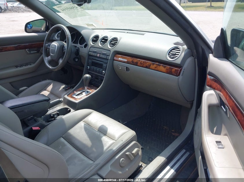 2008 Audi A4 VIN WAUDF48H88K004456 IAAI salvage auction — SIDE, Mv-907A (New York), sold $25 on 2026-07-28 (photo 5)