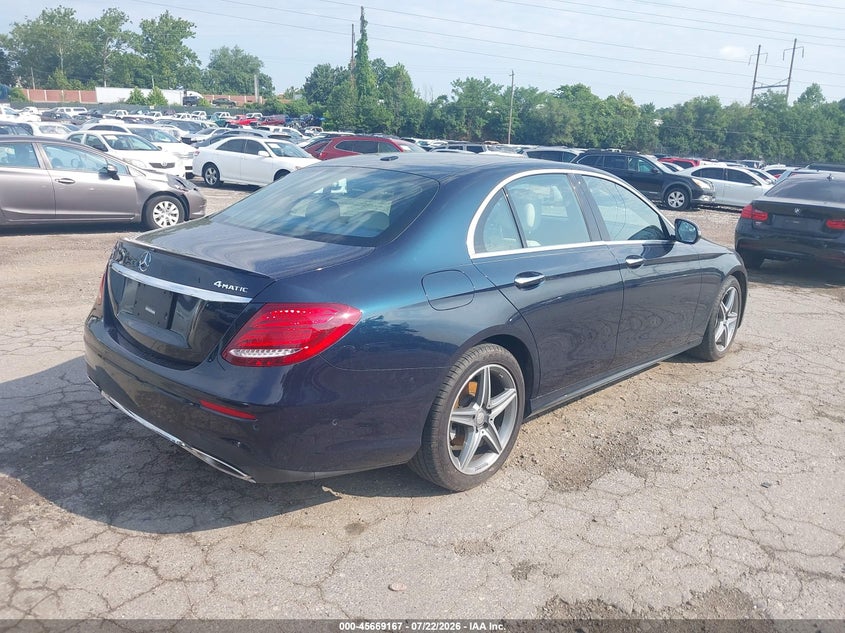 2017 Mercedes-benz E-klasse VIN WDDZF4KB5HA085005 IAAI salvage auction — ALL OVER, Wait Title, sold $7,400 on 2026-08-15 (photo 4)