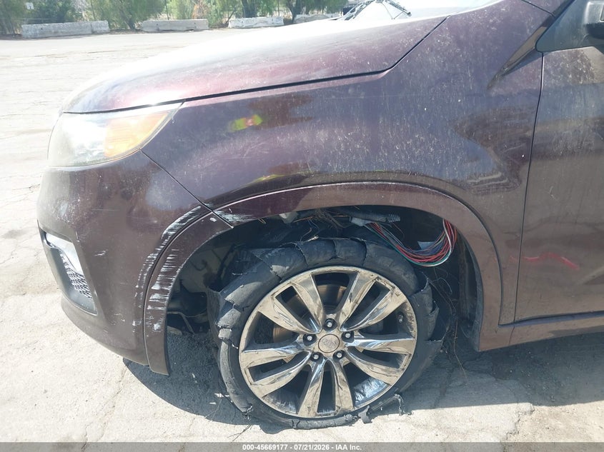 2011 Kia Sorento VIN 5XYKW4A23BG163026 IAAI salvage auction — NORMAL WEAR, App For Dup Clear (California), sold $25 on 2026-07-28 (photo 6)