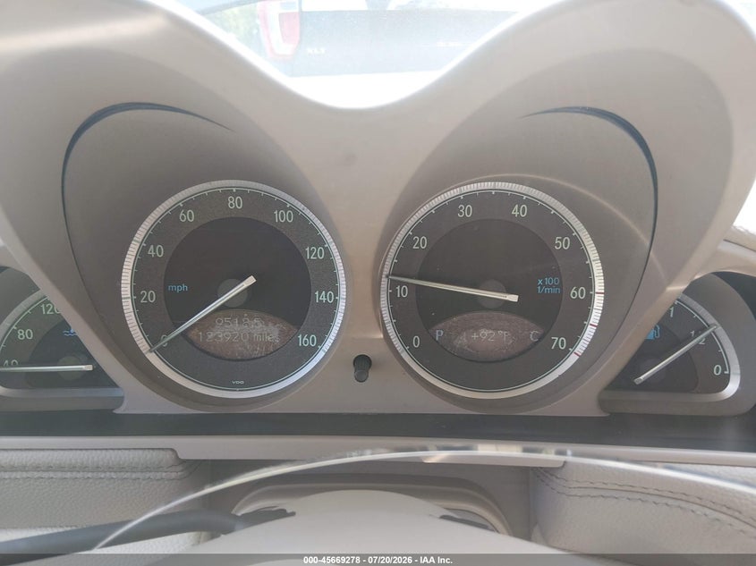 2005 Mercedes-benz Sl-class VIN WDBSK75F95F095380 IAAI salvage auction — RIGHT FRONT, Salvage (North Carolina), sold $1,850 on 2026-08-21 (photo 7)