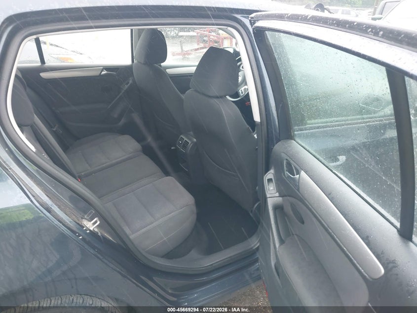 2014 Volkswagen Golf VIN WVWDB7AJ9EW008551 IAAI salvage auction — FRONT END, Clear (Virginia), sold $800 on 2026-08-14 (photo 8)
