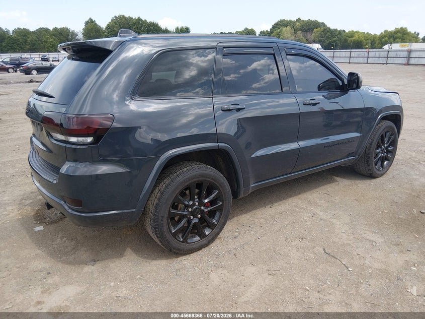2018 Jeep Grand cherokee VIN 1C4RJFAG7JC410314 IAAI salvage auction — LEFT SIDE, Salvage Title, sold $5,600 on 2026-08-20 (photo 4)