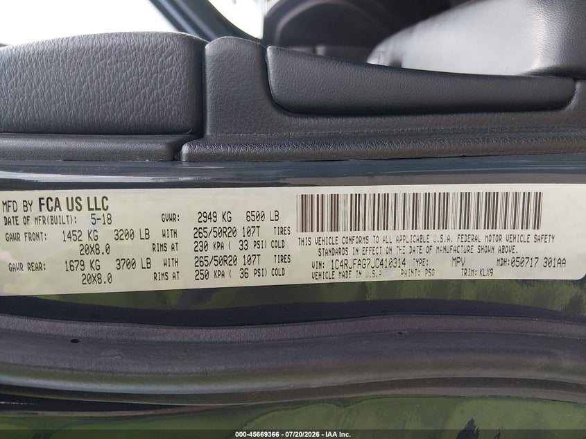 2018 Jeep Grand cherokee VIN 1C4RJFAG7JC410314 IAAI salvage auction — LEFT SIDE, Salvage Title, sold $5,600 on 2026-08-20 (photo 9)