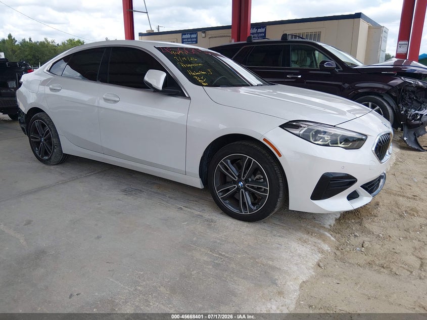 2024 BMW 2er VIN WBA53AK03R7R50869 IAAI salvage auction — REAR END, Salvage Title, sold $9,675 on 2026-08-19 (photo 1)