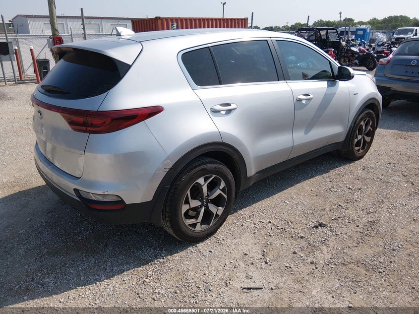 2020 Kia Sportage VIN KNDPMCAC9L7647201 IAAI salvage auction — LEFT FRONT, Salvage (Illinois), sold $4,650 on 2026-08-29 (photo 4)