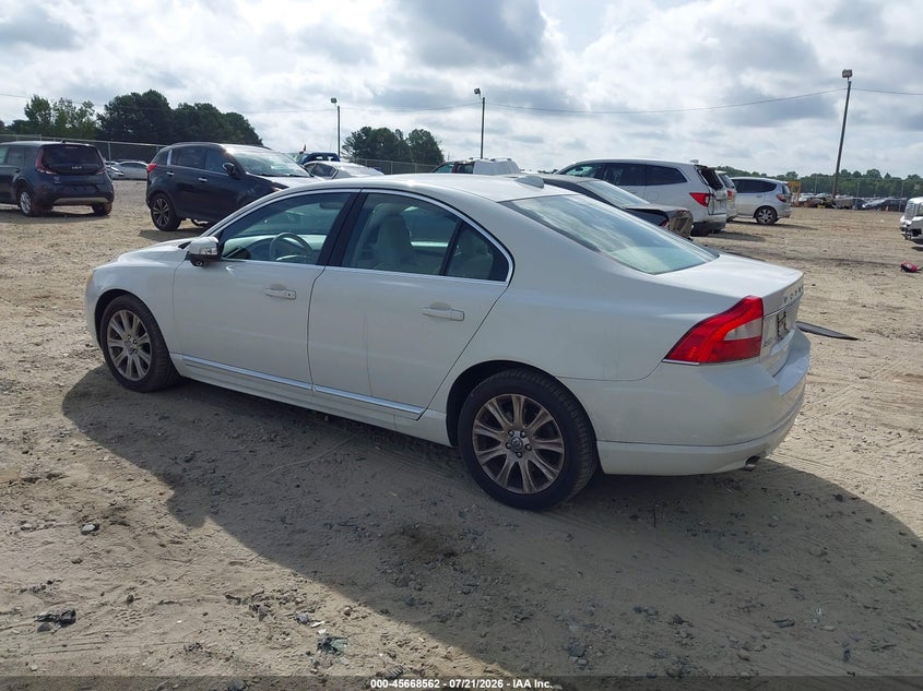 2011 Volvo S80 VIN YV1940AS7B1145183 IAAI salvage auction — RIGHT SIDE, Salvage (Georgia), sold $925 on 2026-08-12 (photo 3)