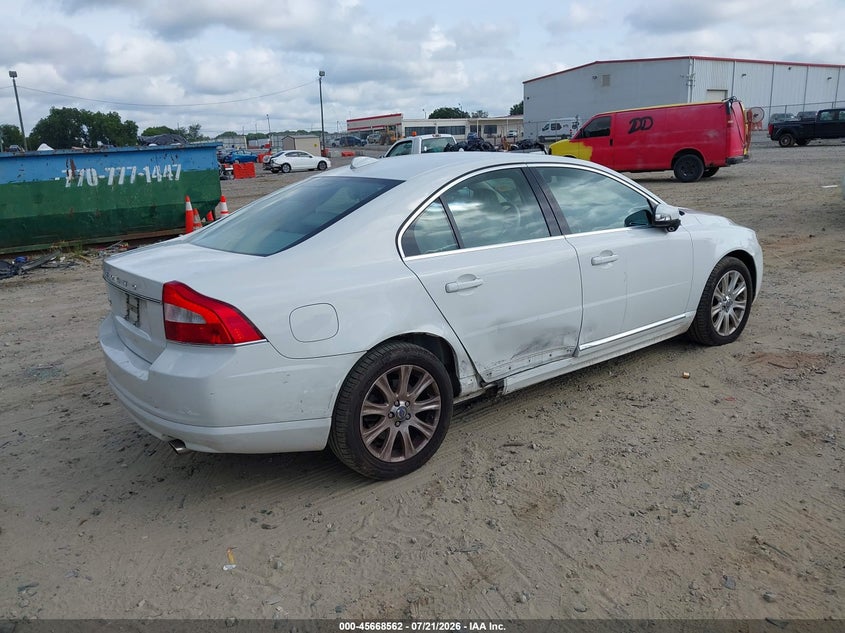 2011 Volvo S80 VIN YV1940AS7B1145183 IAAI salvage auction — RIGHT SIDE, Salvage (Georgia), sold $925 on 2026-08-12 (photo 4)