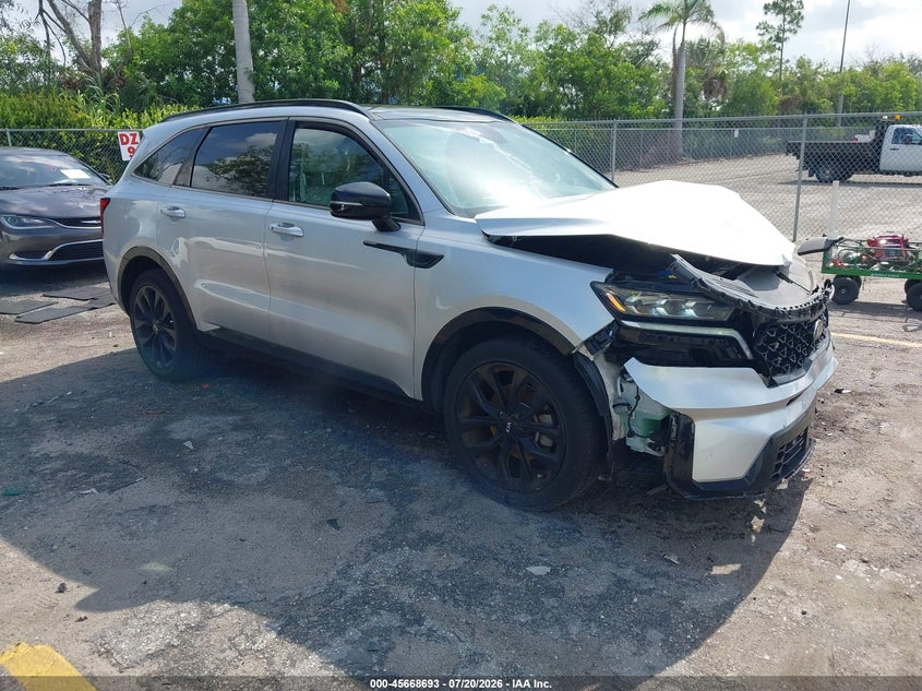 2021 Kia Sorento VIN 5XYRK4LF0MG032939 IAAI salvage auction — FRONT END, Salvage Title, sold $5,700 on 2026-08-26 (photo 1)
