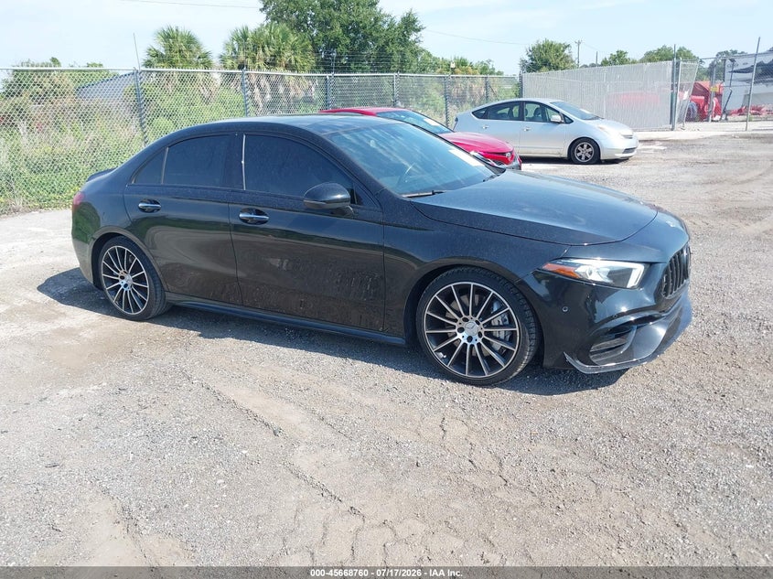 2021 Mercedes-benz VIN W1K3G5BB2MJ296827 IAAI salvage auction — NORMAL WEAR, Salvage Title, sold $12,175 on 2026-07-29 (photo 1)