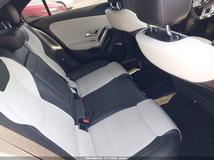 2021 Mercedes-benz VIN W1K3G5BB2MJ296827 IAAI salvage auction — NORMAL WEAR, Salvage Title, sold $12,175 on 2026-07-29 (photo 8)