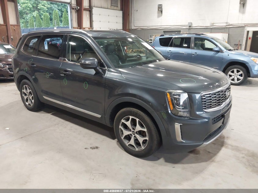 2020 Kia Telluride VIN 5XYP3DHCXLG031122 IAAI salvage auction — REAR END, Wait Title, sold $4,100 on 2026-08-22 (photo 1)