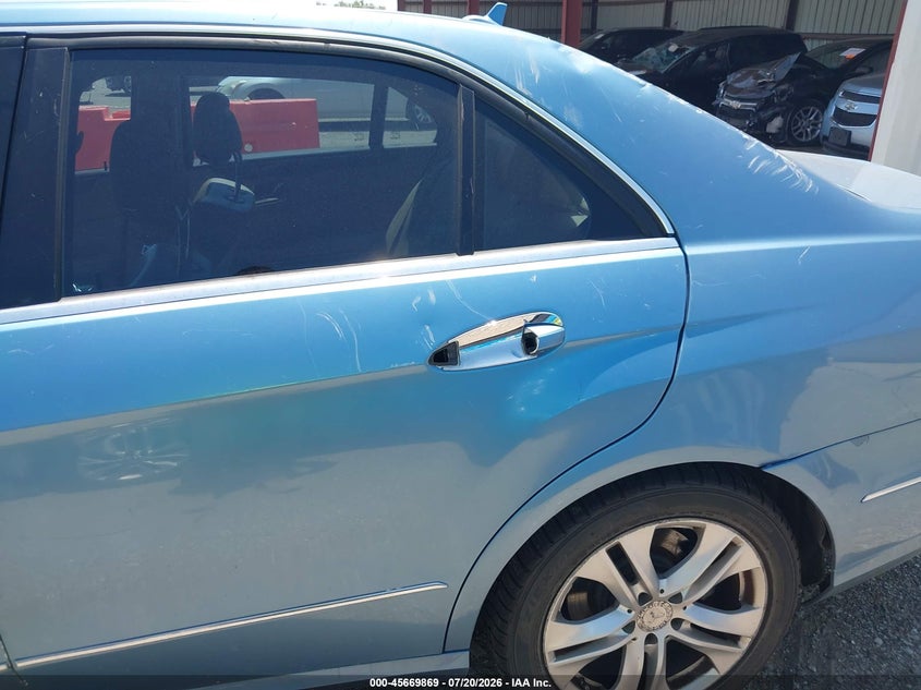 2011 Mercedes-benz E-klasse VIN WDDHF8HB1BA307895 IAAI salvage auction — SIDE, Certificate Of Title (Nebraska), sold $2,900 on 2026-08-20 (photo 6)