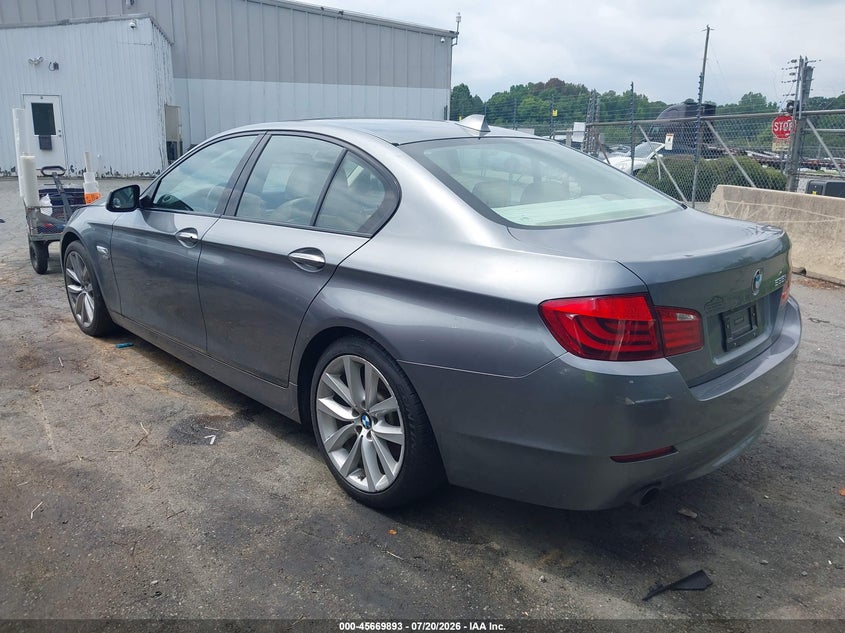 2011 BMW 5 series VIN WBAFU7C58BDU54018 IAAI salvage auction — FRONT END, Salvage (North Carolina), sold $2,700 on 2026-08-02 (photo 3)