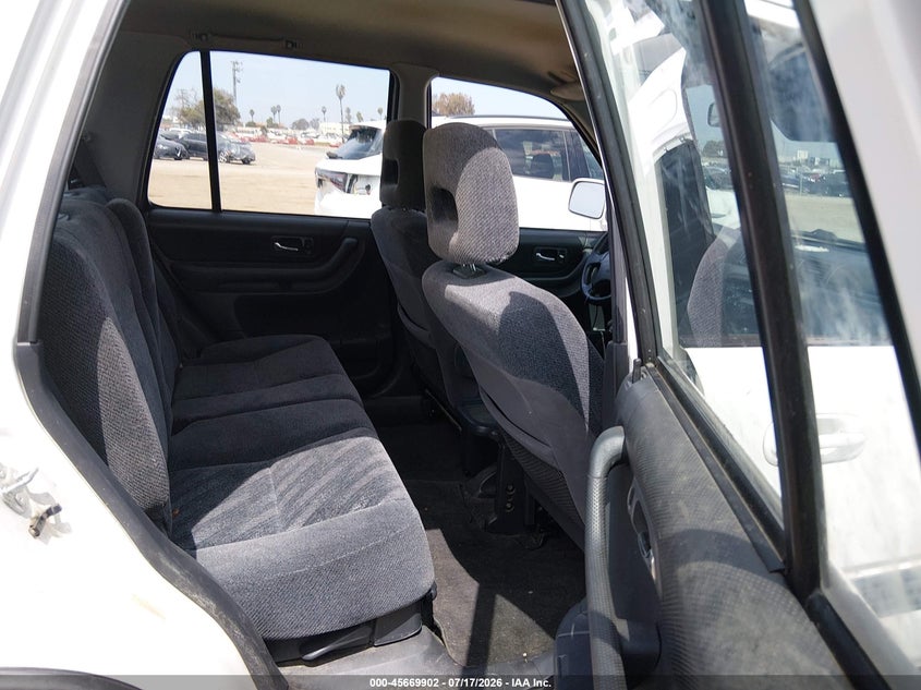 1999 Honda Cr-v VIN JHLRD186XXC001775 IAAI salvage auction — NORMAL WEAR, Clear - Dealer Only (California), sold $25 on 2026-07-29 (photo 8)