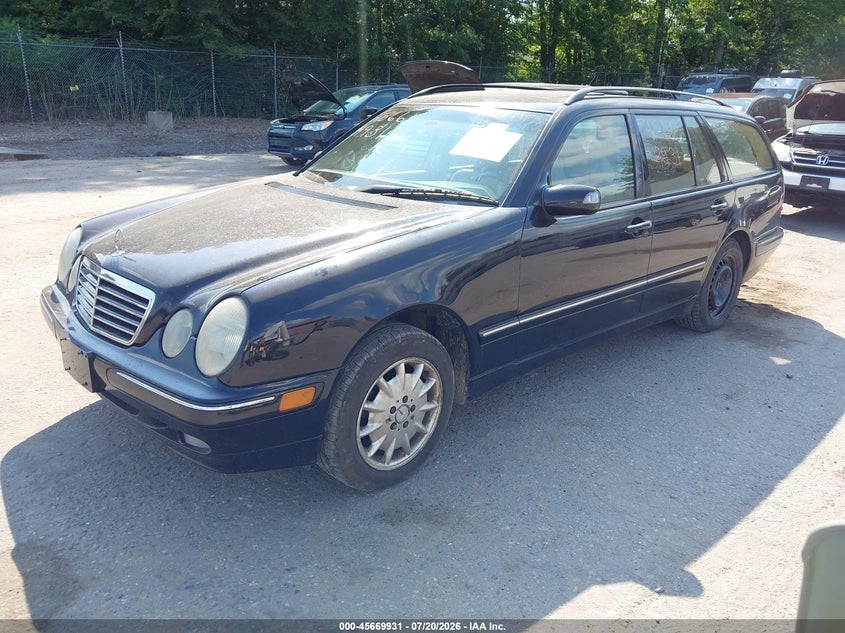 2002 Mercedes-benz E-class VIN WDBJH82J42X063631 IAAI salvage auction — NORMAL WEAR, Original (Maine), sold $25 on 2026-07-27 (photo 2)