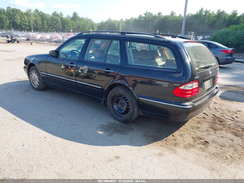 2002 Mercedes-benz E-class VIN WDBJH82J42X063631 IAAI salvage auction — NORMAL WEAR, Original (Maine), sold $25 on 2026-07-27 (photo 3)