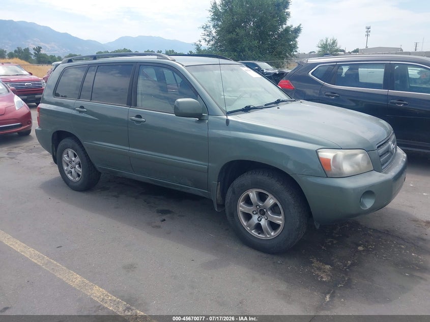 2004 Toyota Highlander VIN JTEEP21A040062228 IAAI salvage auction — NORMAL WEAR, Clear (Utah), sold $25 on 2026-07-30 (photo 1)