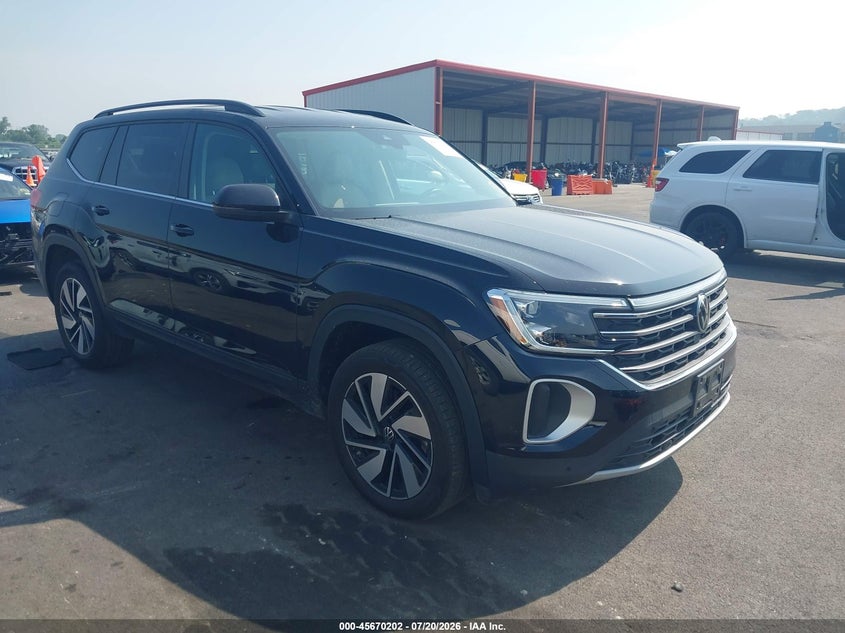 2024 Volkswagen Atlas VIN 1V2WR2CA3RC575235 — IAAI salvage auction photo