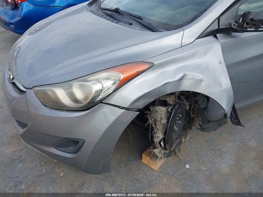 2013 Hyundai Elantra VIN KMHDH4AE1DU938966 IAAI salvage auction — NORMAL WEAR, Clear - Dealer Only (California), sold $25 on 2026-07-30 (photo 6)