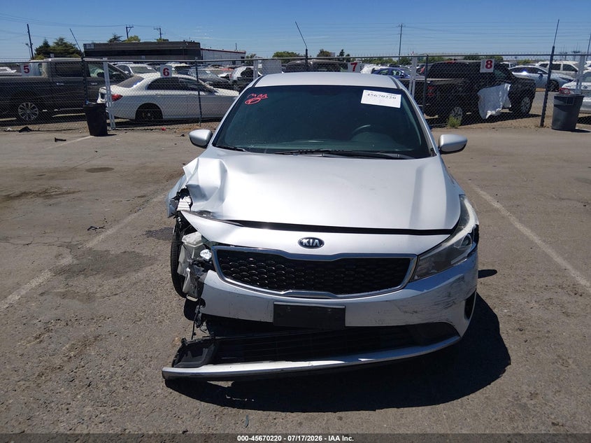 2017 Kia Forte VIN 3KPFK4A73HE066455 IAAI salvage auction — FRONT END, Salvage Title, sold $775 on 2026-08-01 (photo 6)