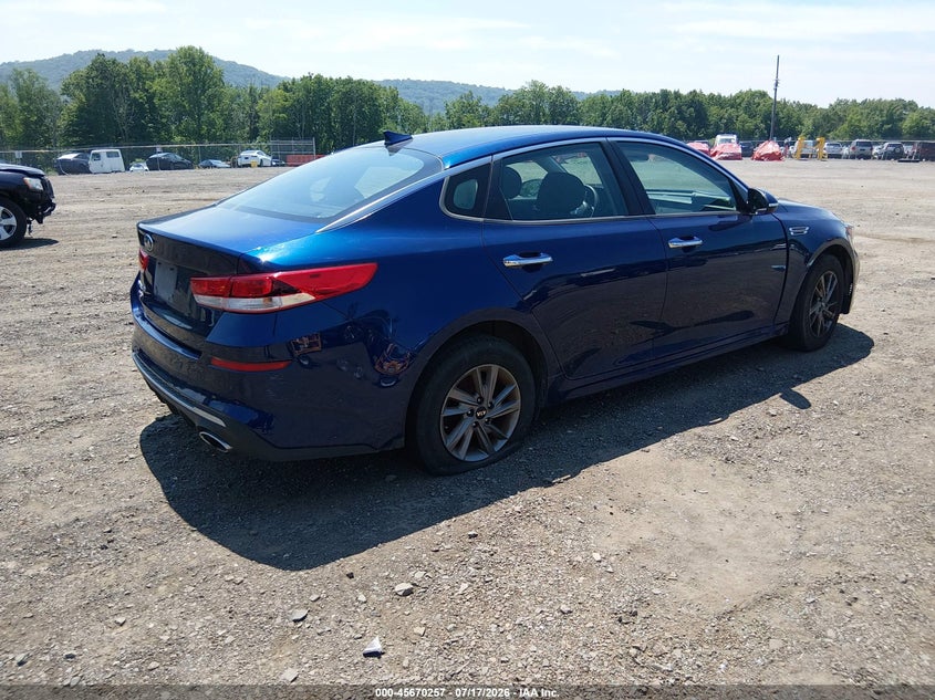 2020 Kia Optima VIN 5XXGT4L37LG399768 IAAI salvage auction — NORMAL WEAR, Clear (Pennsylvania), sold $225 on 2026-07-30 (photo 4)