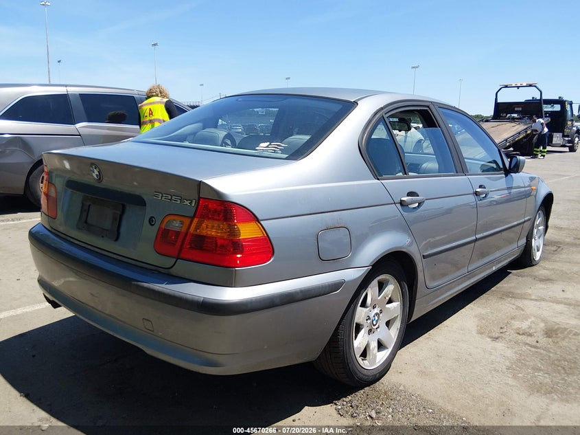 2004 BMW 3 series VIN WBAEU33484PR13982 IAAI salvage auction — NORMAL WEAR, Clear (New Jersey), sold $50 on 2026-07-27 (photo 4)