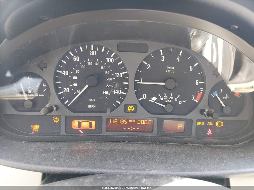 2004 BMW 3 series VIN WBAEU33484PR13982 IAAI salvage auction — NORMAL WEAR, Clear (New Jersey), sold $50 on 2026-07-27 (photo 7)